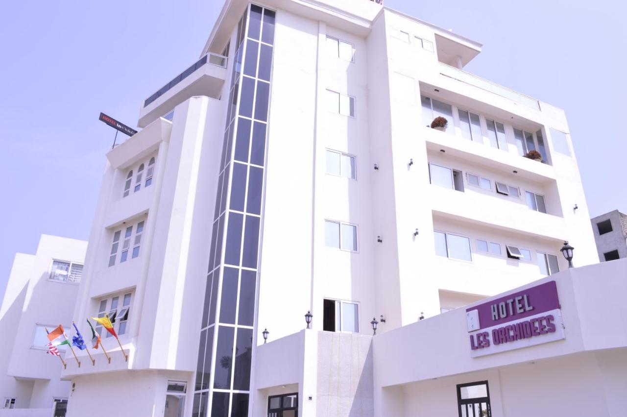 Hotel Les Orchidees Котону Экстерьер фото